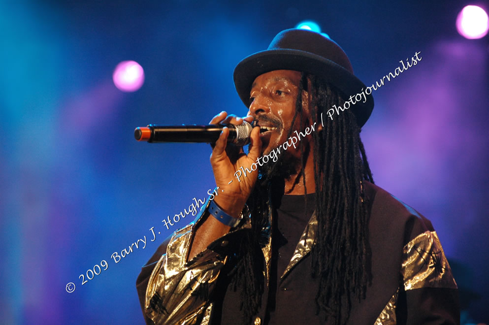 Mackie Conscious  @ Reggae Sumfest 2009 - International Night 2 - Reggae Sumfest 2009,Catherine Hall, Montego Bay, St. James, Jamaica W.I. - Saturday, July 25, 2009 - Reggae Sumfest 2009, July 19 - 25, 2009 - Photographs by Net2Market.com - Barry J. Hough Sr. Photojournalist/Photograper - Photographs taken with a Nikon D70, D100, or D300 - Negril Travel Guide, Negril Jamaica WI - http://www.negriltravelguide.com - info@negriltravelguide.com...!