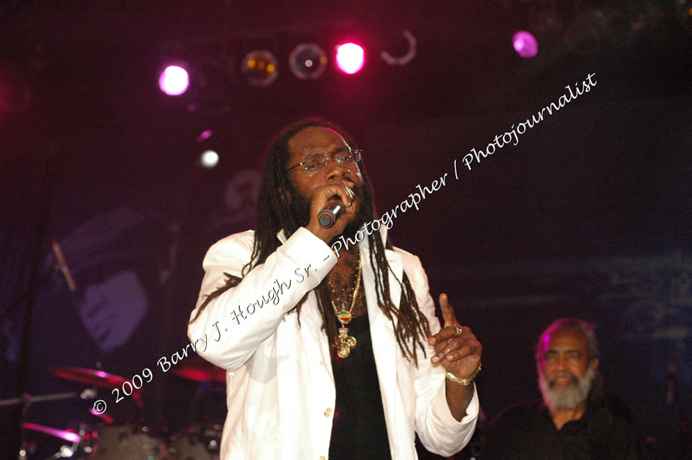 Tarrus Riley @ Reggae Sumfest 2009 - International Night 2 - Reggae Sumfest 2009,Catherine Hall, Montego Bay, St. James, Jamaica W.I. - Saturday, July 25, 2009 - Reggae Sumfest 2009, July 19 - 25, 2009 - Photographs by Net2Market.com - Barry J. Hough Sr. Photojournalist/Photograper - Photographs taken with a Nikon D70, D100, or D300 - Negril Travel Guide, Negril Jamaica WI - http://www.negriltravelguide.com - info@negriltravelguide.com...!