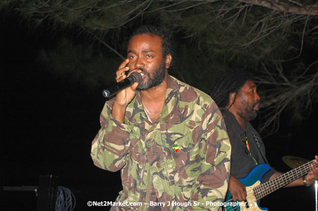 Tarrus Riley, Jimmy Riley, and Dwayne Stephensen - Money Cologne Promotions in association with "British Link Up" presents Summer Jam featuring She's Royal Tarrus Riley & Jimmy Riley - Plus Ras Slick, Sham Dawg, and Whiskey Bagio @ Roots Bamboo, Norman Manley Boulevard, Negril, Jamaica W.I. - Backed up Dean Fraser & The Hurricanne Band - MC Barry G and Rev. BB - July 25, 2007 - Negril Travel Guide.com, Negril Jamaica WI - http://www.negriltravelguide.com - info@negriltravelguide.com...!