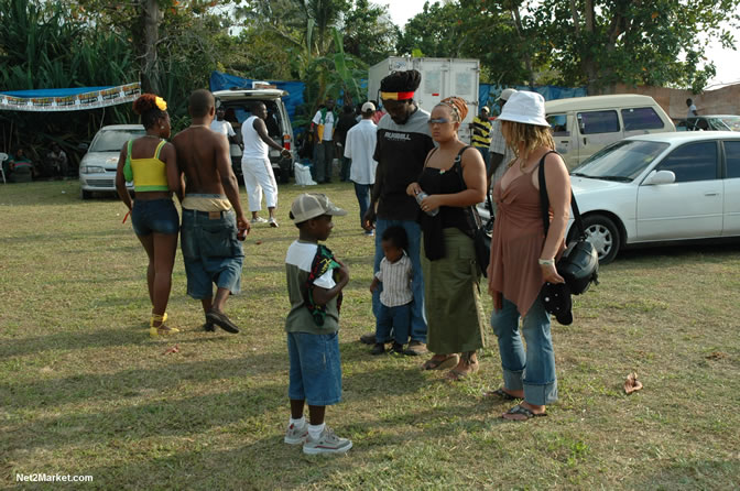 Spring Break 2005 -  6th Anniversary - All Day - All Night - Photo Gallery - Sunday, March 13th - Long Bay Beach, Negril Jamaica - Negril Travel Guide, Negril Jamaica WI - http://www.negriltravelguide.com - info@negriltravelguide.com...!