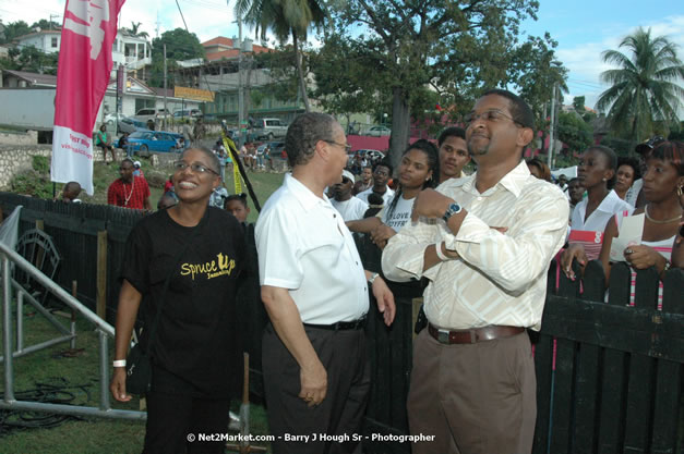 The Ministry of Toursim & The Jamaica Tourist Board present Tourism Awareness Concert in Commemoration of the Start of the 07/08 Winter Tourist Season - Guest Performers: Third World, Tessane Chin, Etana, Assassin, One Third, Christopher Martin, Gumption Band - Saturday, December 15, 2007 - Old Hospital Site, on the Hip Strip, Montego Bay, Jamaica W.I. - Photographs by Net2Market.com - Barry J. Hough Sr, Photographer - Negril Travel Guide, Negril Jamaica WI - http://www.negriltravelguide.com - info@negriltravelguide.com...!