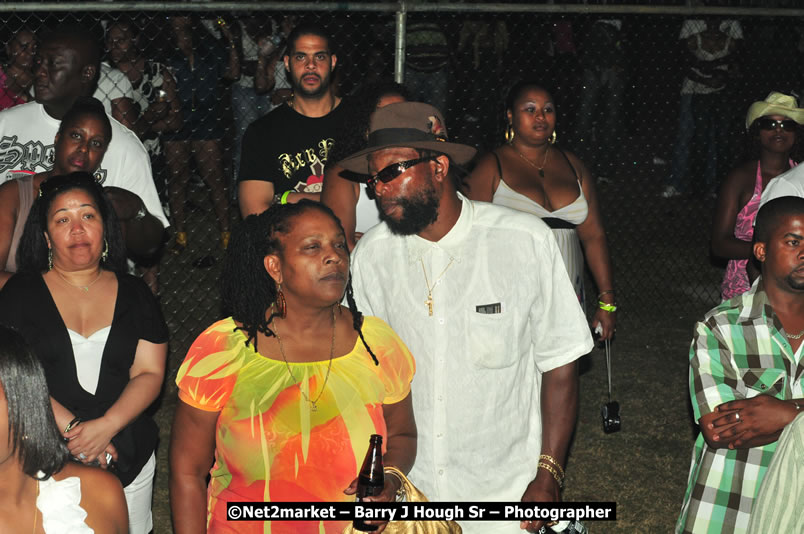 Unite The People An International Reggae Fest, Featuring: Beres Hammond, Coco T, Queen Ifrica, Khalil, Cameal Davis, Iley Dread, Rochelle, Geoffrey Star, Ras Penco, Kool DeLoy, Otis Gayle, J.McKay, Tiney Winey, Venue at Norman Manley Boulevard, Negril, Westmoreland, Jamaica - Saturday, April 4, 2009 - Photographs by Net2Market.com - Barry J. Hough Sr, Photographer/Photojournalist - Negril Travel Guide, Negril Jamaica WI - http://www.negriltravelguide.com - info@negriltravelguide.com...!