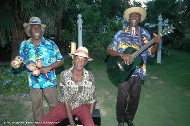 Half Moon Resort Party - Virgin Atlantic Inaugural Flight To Montego Bay, Jamaica Photos - Sir Richard Branson, President & Family, and 450 Passengers - Party Royal Pavillion at Half Moon Resort, Montego Bay, Jamaica - Monday, July 3, 2006 - Negril Travel Guide, Negril Jamaica WI - http://www.negriltravelguide.com - info@negriltravelguide.com...!