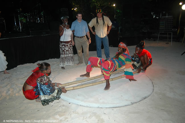 Half Moon Resort Party - Virgin Atlantic Inaugural Flight To Montego Bay, Jamaica Photos - Sir Richard Branson, President & Family, and 450 Passengers - Party Royal Pavillion at Half Moon Resort, Montego Bay, Jamaica - Monday, July 3, 2006 - Negril Travel Guide, Negril Jamaica WI - http://www.negriltravelguide.com - info@negriltravelguide.com...!