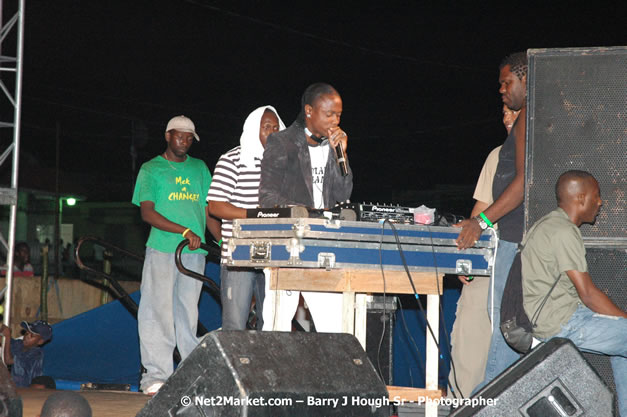 Cross De Harbour @ Lucea Car Park presented by Linkz Entertainment in association with Lucea Chamber of Commerce - Featuring Freddy Mc Gregor, Iley Dread, Mr. Vegas, Lt. Elmo, Champagne, Merital, CC, Brillant, TQ, Mad Dog, Chumps - Lucea, Hanover, Jamaica - Negril Travel Guide.com, Negril Jamaica WI - http://www.negriltravelguide.com - info@negriltravelguide.com...!