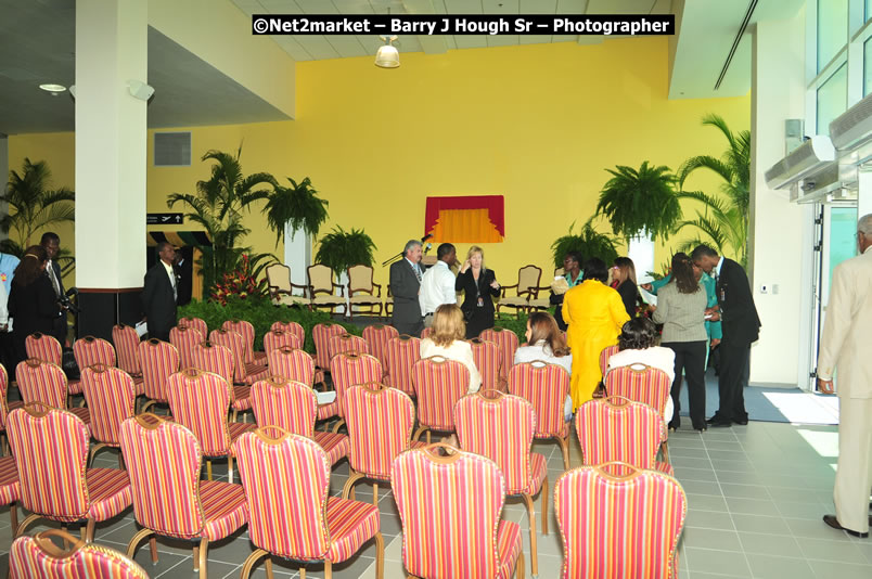 The Unveiling Of The Commemorative Plaque By The Honourable Prime Minister, Orette Bruce Golding, MP, And Their Majesties, King Juan Carlos I And Queen Sofia Of Spain - On Wednesday, February 18, 2009, Marking The Completion Of The Expansion Of Sangster International Airport, Venue at Sangster International Airport, Montego Bay, St James, Jamaica - Wednesday, February 18, 2009 - Photographs by Net2Market.com - Barry J. Hough Sr, Photographer/Photojournalist - Negril Travel Guide, Negril Jamaica WI - http://www.negriltravelguide.com - info@negriltravelguide.com...!