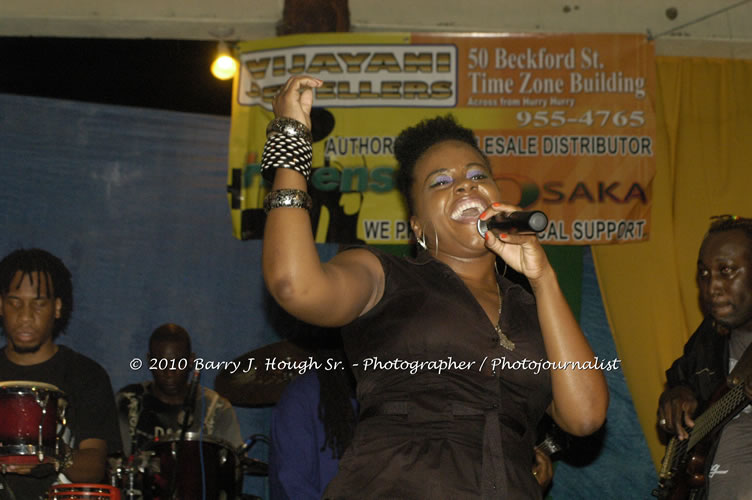 Etana - Live In Concert - One Love Reggae Concert Series 09/10 @ Negril Escape Resort and Spa, December 22, 2009, One Love Drive, West End, Negril, Westmoreland, Jamaica W.I. - Photographs by Net2Market.com - Barry J. Hough Sr, Photographer/Photojournalist - Negril Travel Guide, Negril Jamaica WI - http://www.negriltravelguide.com - info@negriltravelguide.com...!