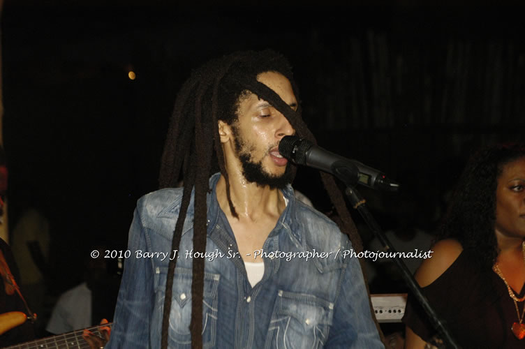 Julian Marley - Grammy Nominee & Son of the Legend Bob Marley - Live in Concert - Also featuring Ras Noble, Power Drill, Iron Head, & Robin Banks - Backing Band Roots Warrior, plus DJ Gemini @ One Love Reggae Concerts Series 09/10 @ Negril Escape Resort & Spa, February 2, 2010, One Love Drive, West End, Negril, Westmoreland, Jamaica W.I. - Photographs by Net2Market.com - Barry J. Hough Sr, Photographer/Photojournalist - The Negril Travel Guide - Negril's and Jamaica's Number One Concert Photography Web Site with over 40,000 Jamaican Concert photographs Published -  Negril Travel Guide, Negril Jamaica WI - http://www.negriltravelguide.com - info@negriltravelguide.com...!