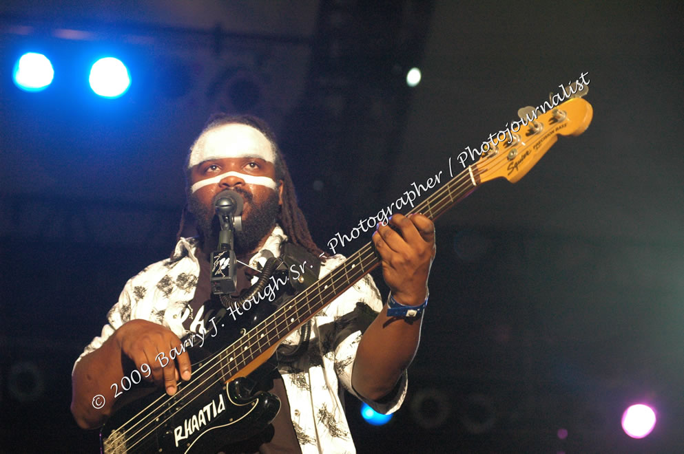 Rhaatid @ Reggae Sumfest 2009 - International Night 2 - Reggae Sumfest 2009,Catherine Hall, Montego Bay, St. James, Jamaica W.I. - Saturday, July 25, 2009 - Reggae Sumfest 2009, July 19 - 25, 2009 - Photographs by Net2Market.com - Barry J. Hough Sr. Photojournalist/Photograper - Photographs taken with a Nikon D70, D100, or D300 - Negril Travel Guide, Negril Jamaica WI - http://www.negriltravelguide.com - info@negriltravelguide.com...!