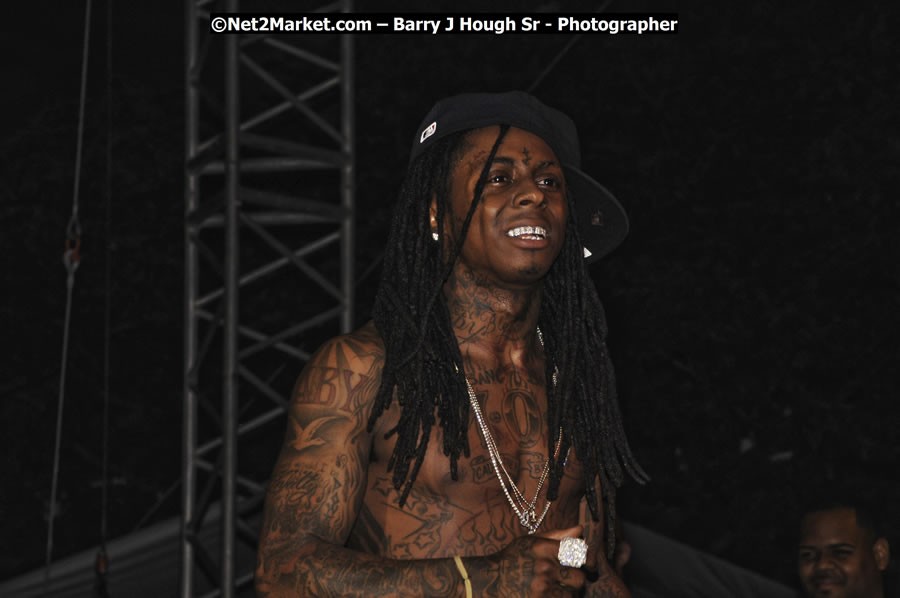 Lil Wayne @ Reggae Sumfest 2008 International Night 2, Catherine Hall, Montego Bay - Saturday, July 19, 2008 - Reggae Sumfest 2008 July 13 - July 19, 2008 - Photographs by Net2Market.com - Barry J. Hough Sr. Photojournalist/Photograper - Photographs taken with a Nikon D300 - Negril Travel Guide, Negril Jamaica WI - http://www.negriltravelguide.com - info@negriltravelguide.com...!