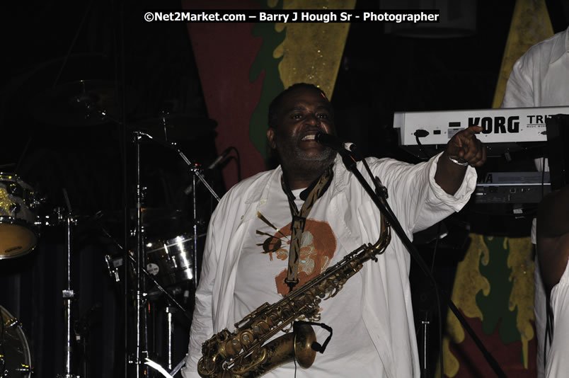 Tarrus Riley @ Reggae Sumfest 2008 International Night 2, Catherine Hall, Montego Bay - Saturday, July 19, 2008 - Reggae Sumfest 2008 July 13 - July 19, 2008 - Photographs by Net2Market.com - Barry J. Hough Sr. Photojournalist/Photograper - Photographs taken with a Nikon D300 - Negril Travel Guide, Negril Jamaica WI - http://www.negriltravelguide.com - info@negriltravelguide.com...!