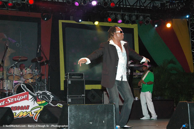 Noddy Virtue - Ignition - The Internation Fire Blazes - Friday, July 21, 2006 - Montego Bay, Jamaica - Negril Travel Guide, Negril Jamaica WI - http://www.negriltravelguide.com - info@negriltravelguide.com...!